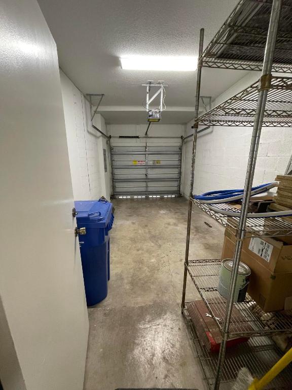 SEMINOLE ESTATES & TOWNHOMES - Residential