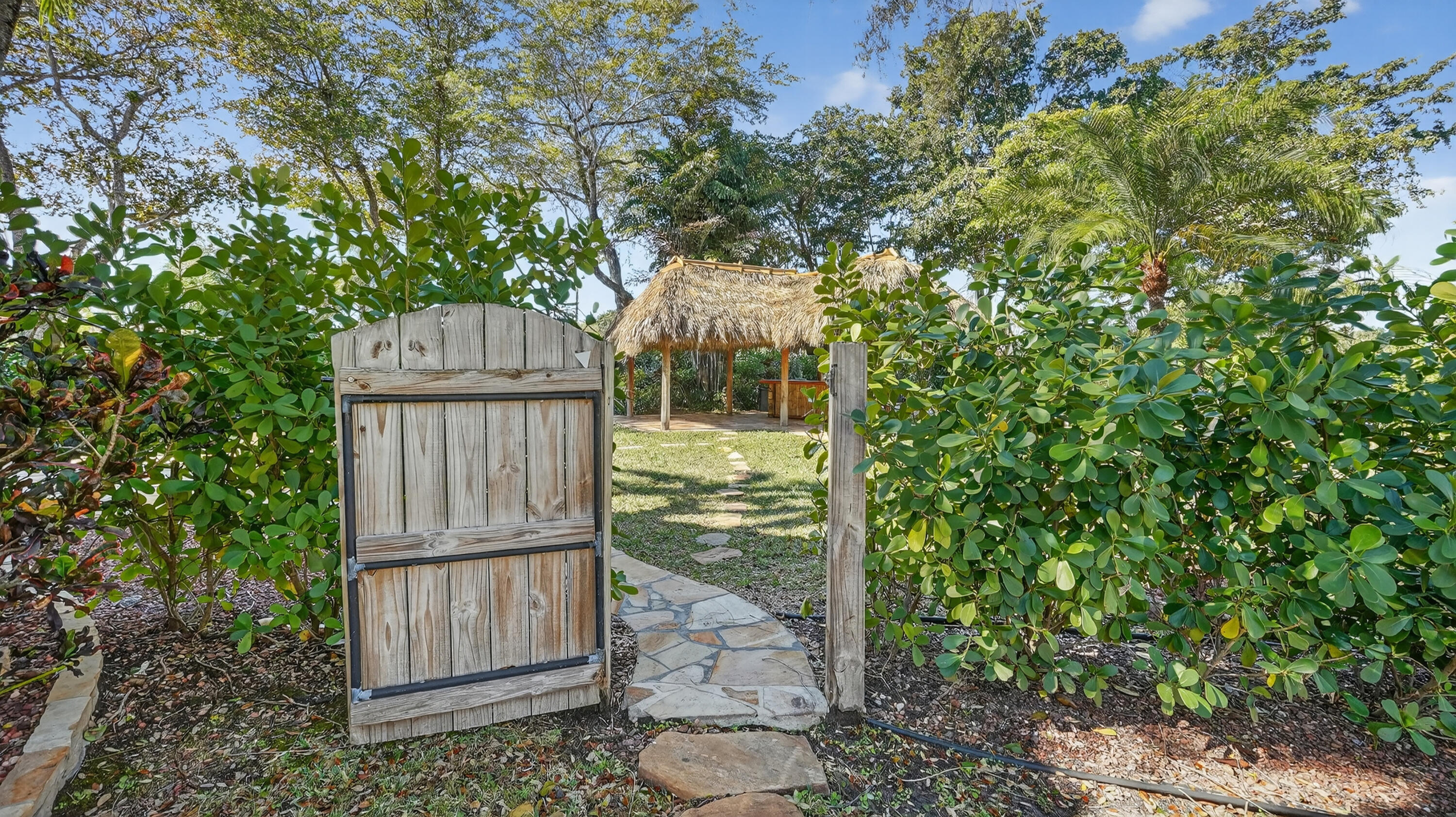 HOLIDAY SPRINGS VILLAGE SEC 5 - Residential