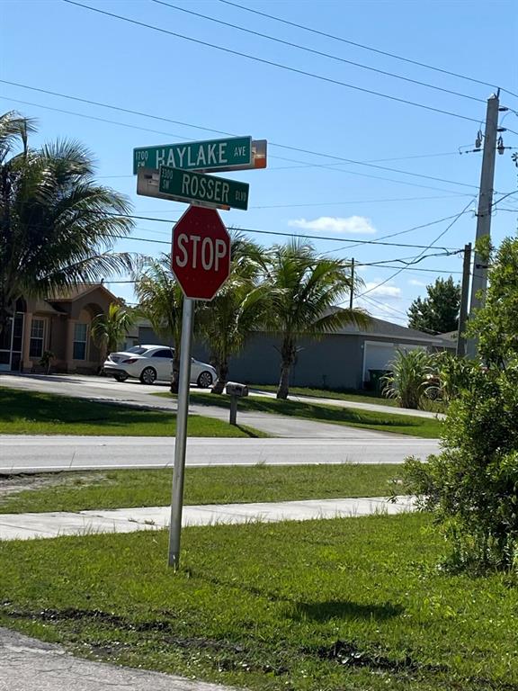 PORT ST LUCIE SECTION 7 - Land