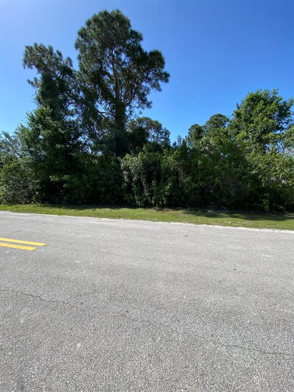 PORT ST LUCIE SECTION 7 - Land