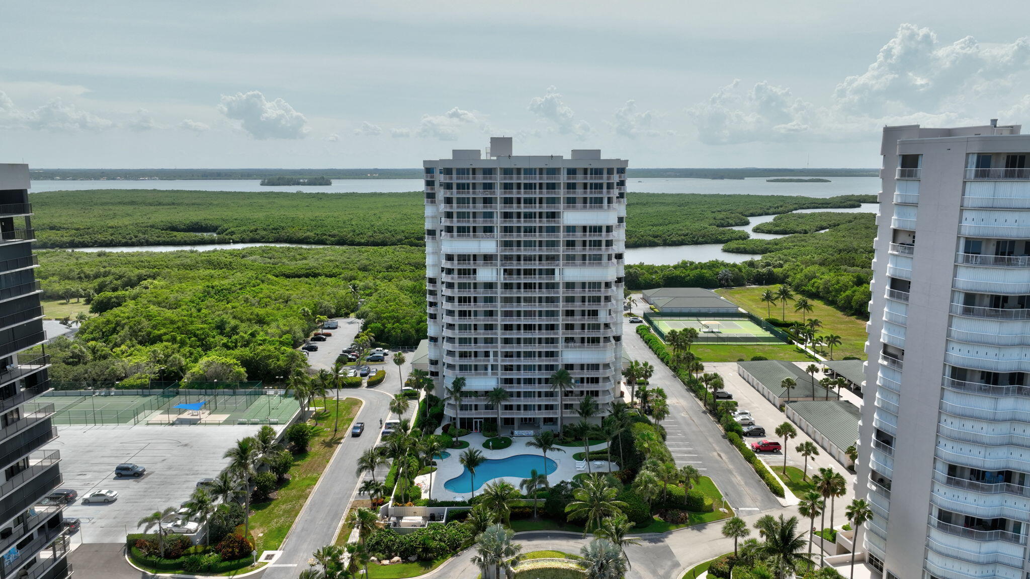SEABREEZE AT ATLANTIC VIEW CONDOMINIUM - Residential