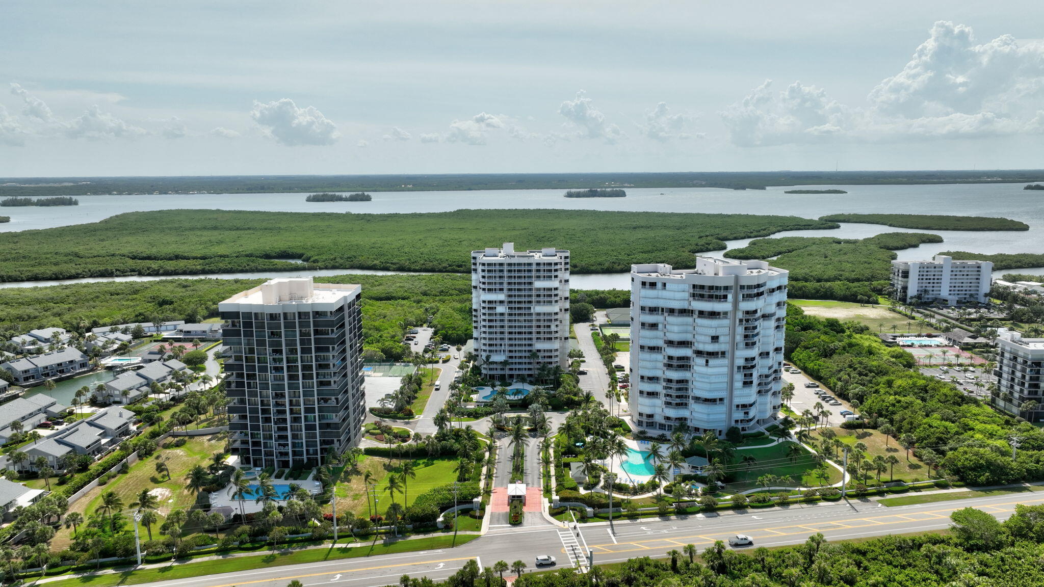SEABREEZE AT ATLANTIC VIEW CONDOMINIUM - Residential