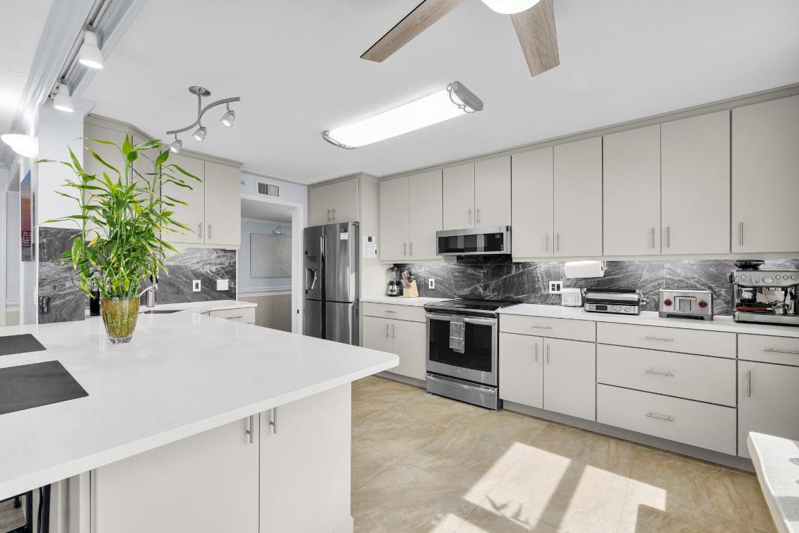 SEABREEZE AT ATLANTIC VIEW CONDOMINIUM - Residential