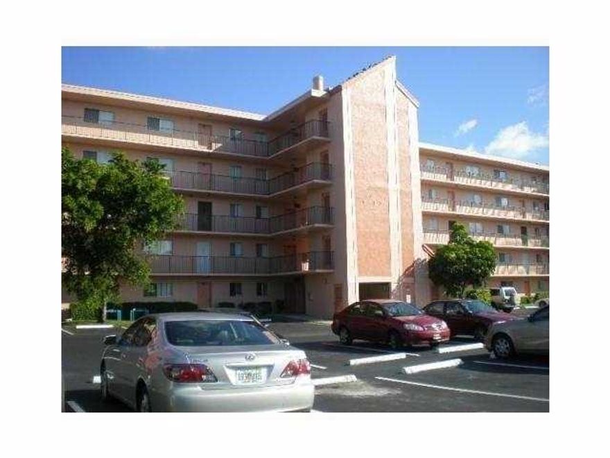 BEAUTIFUL 2BED/2BATH,GREAT AMMENITIES,GREAT LOCATIONS,CLOSE TO SCHOOLS, SHOPPING. ATTENTION AGENTS!!! PLEASE SEE ATTACHMENT