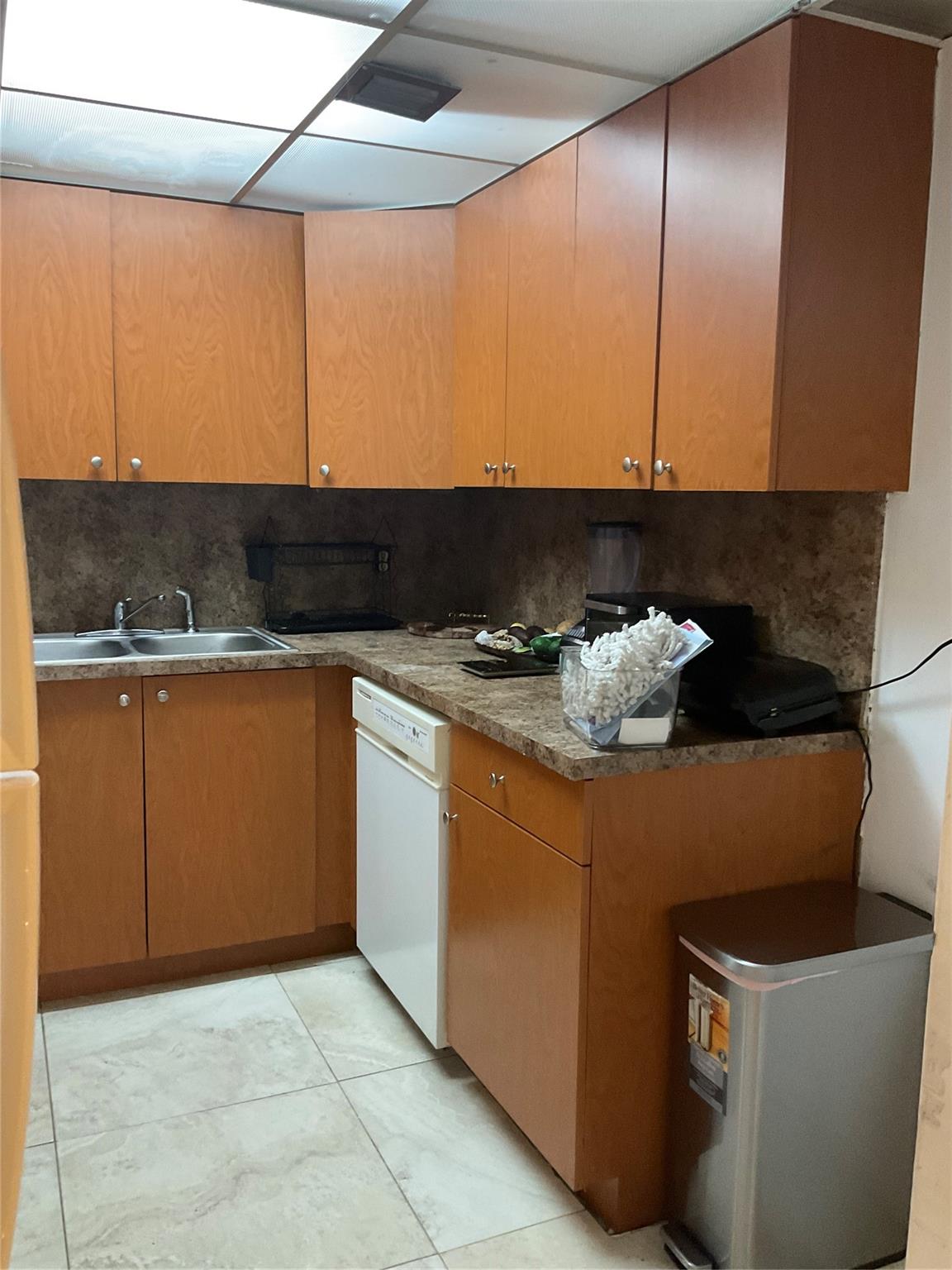 FALLS OF INVERRARY - Residential