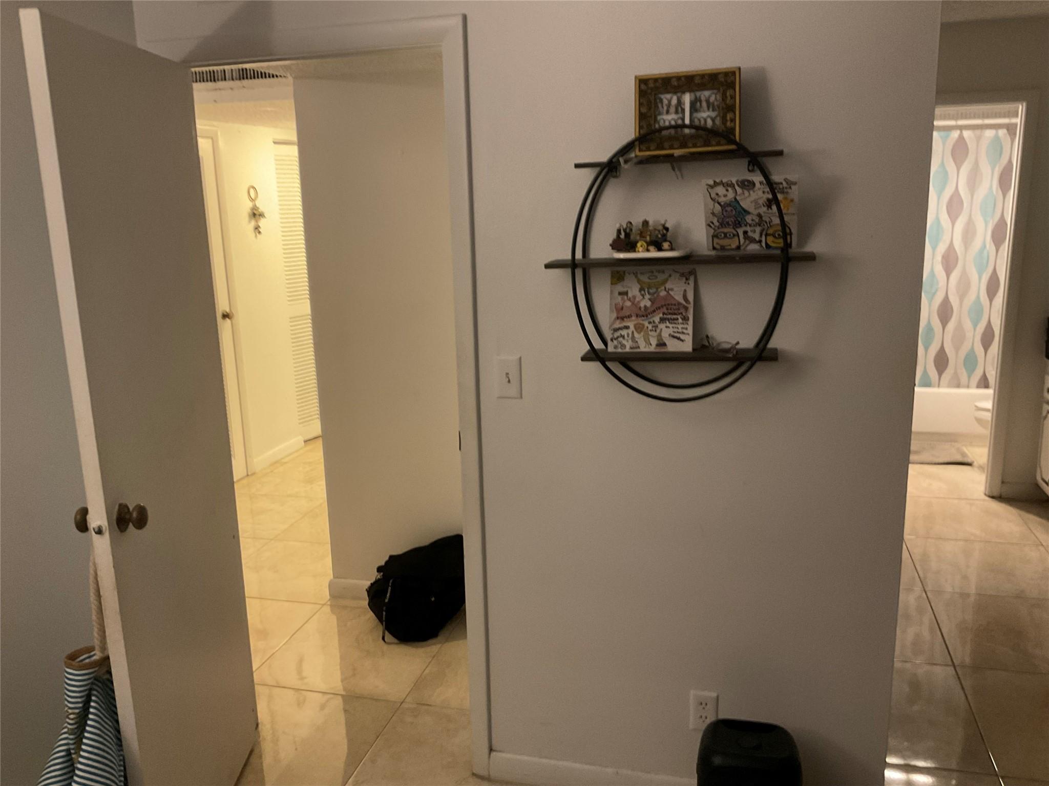 FALLS OF INVERRARY - Residential