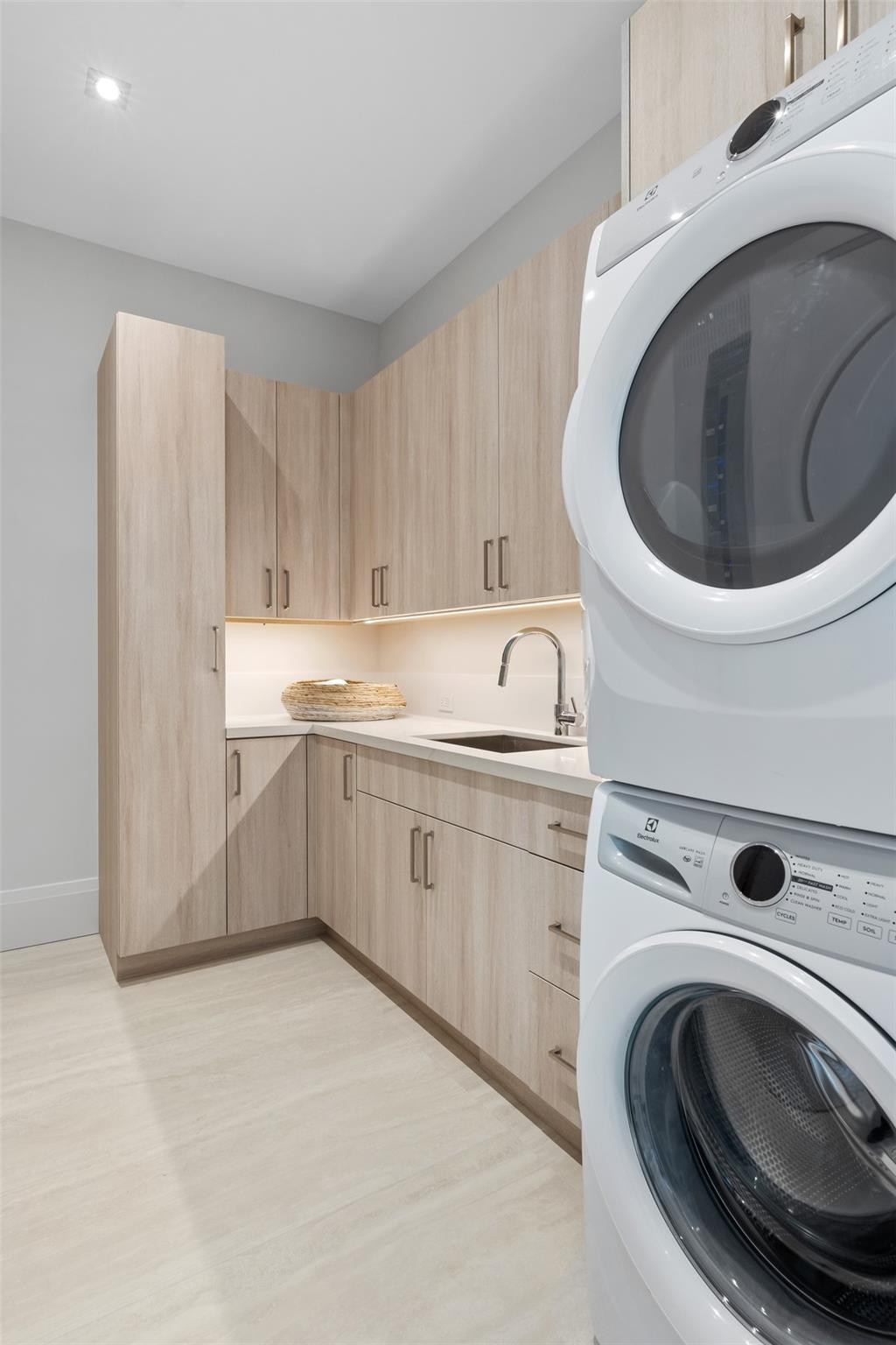 Sea Ranch Lakes - Residential