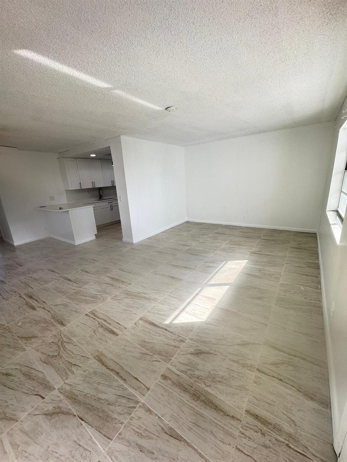 kings point - Residential Lease