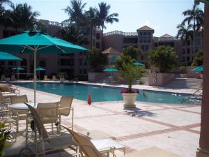 MIZNER COURT - Residential