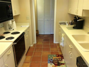 MIZNER COURT - Residential