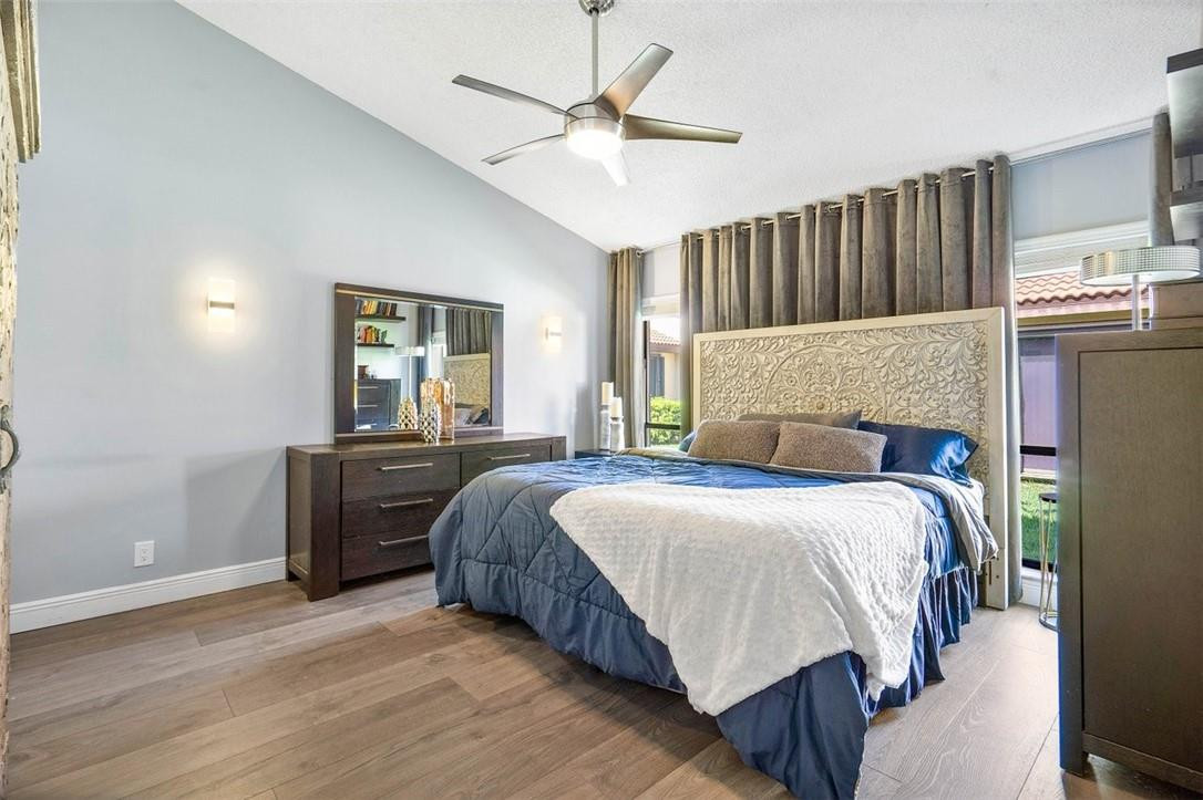 LAKE COLONY-BROOKWOOD GAR - Residential