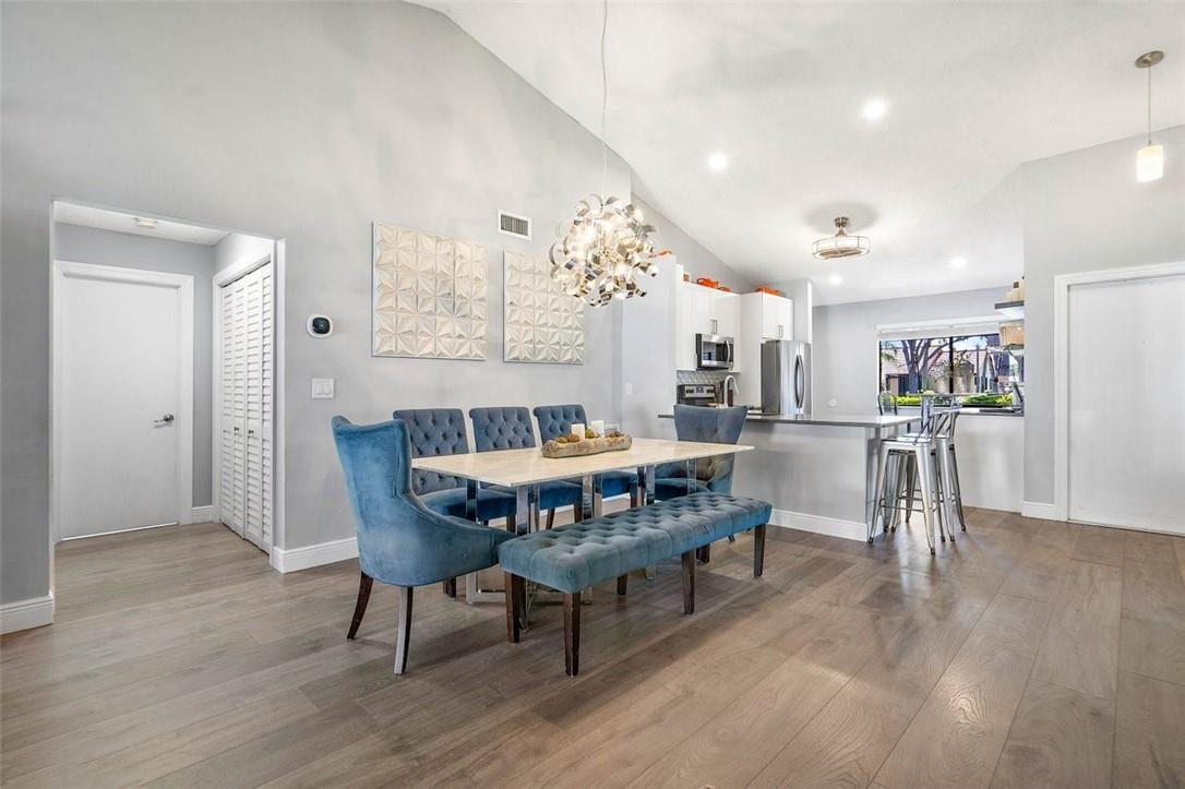 LAKE COLONY-BROOKWOOD GAR - Residential