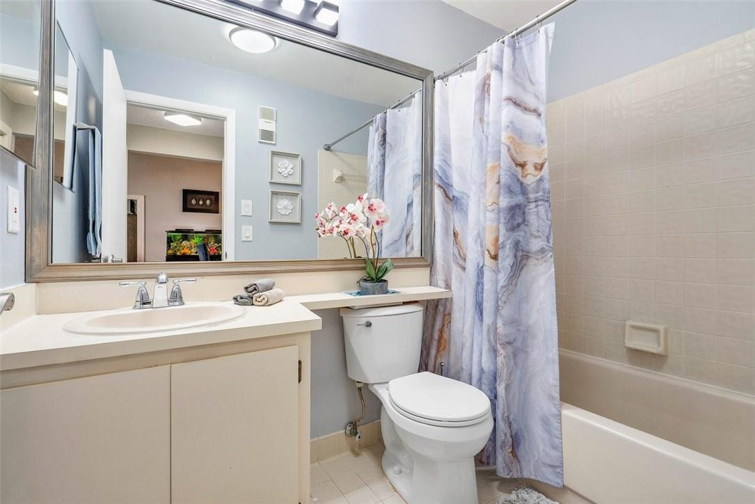 LAKE COLONY-BROOKWOOD GAR - Residential