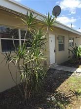 3/1 , Ceramic tiles floors, walk in closets . Fresh paint , New Washer/Dryer in the unit , small back yard. fast move in.