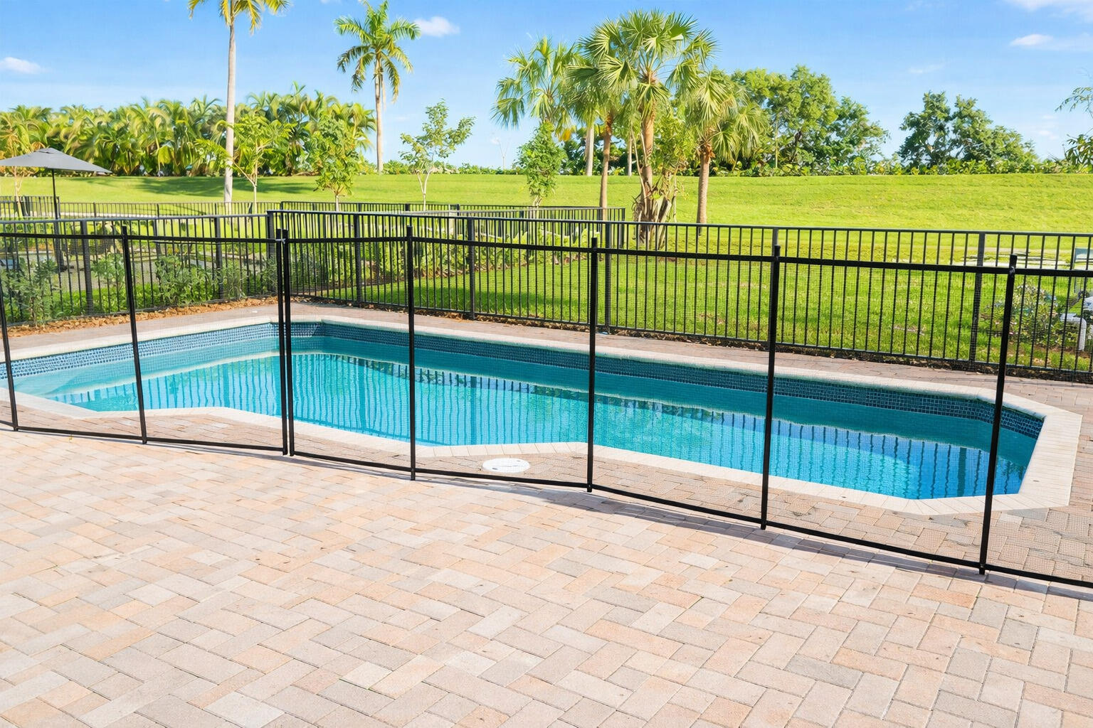 CHAMPION LAKES - Residential Lease