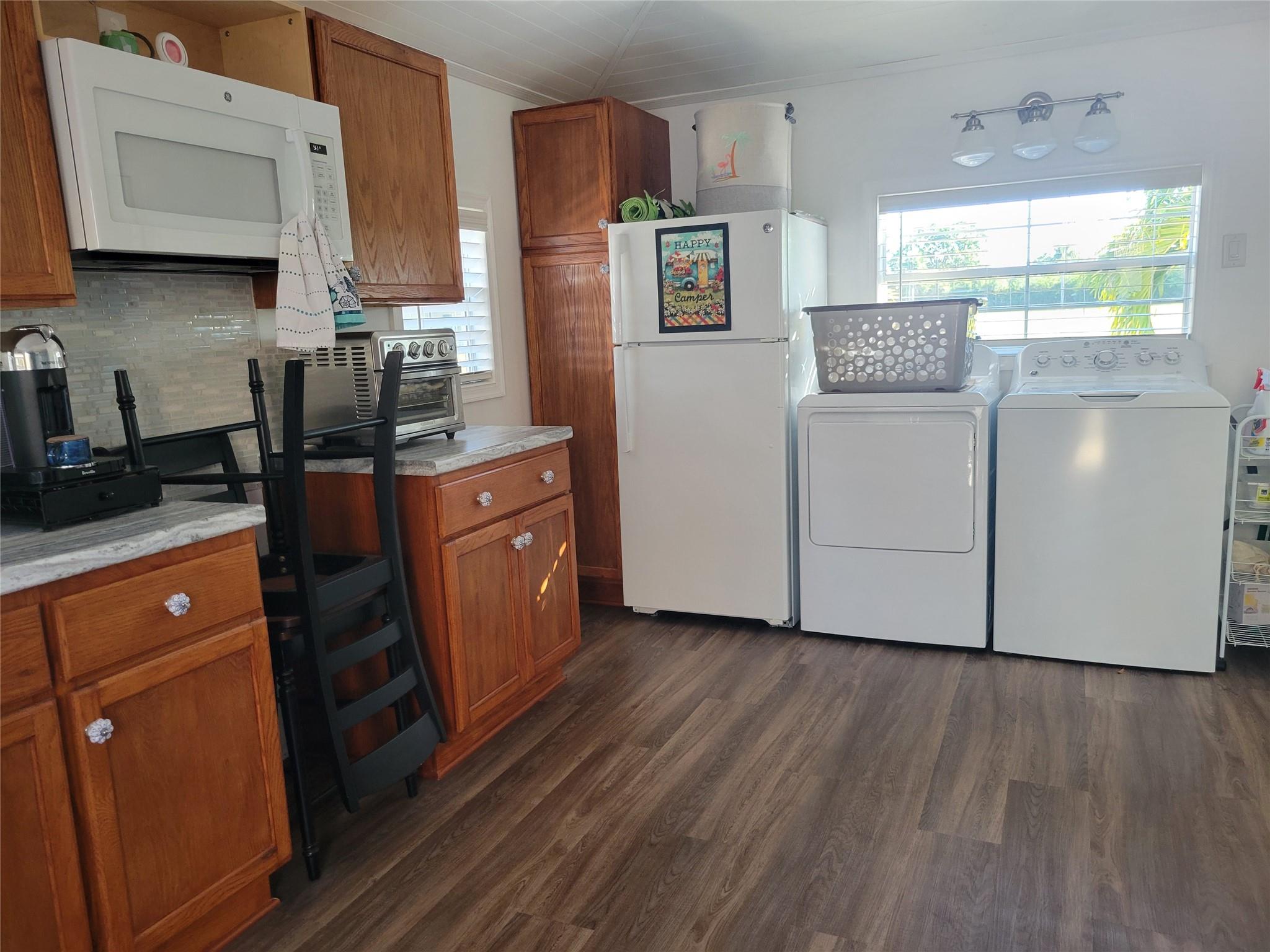 Silver Palms Rv Resort - Land