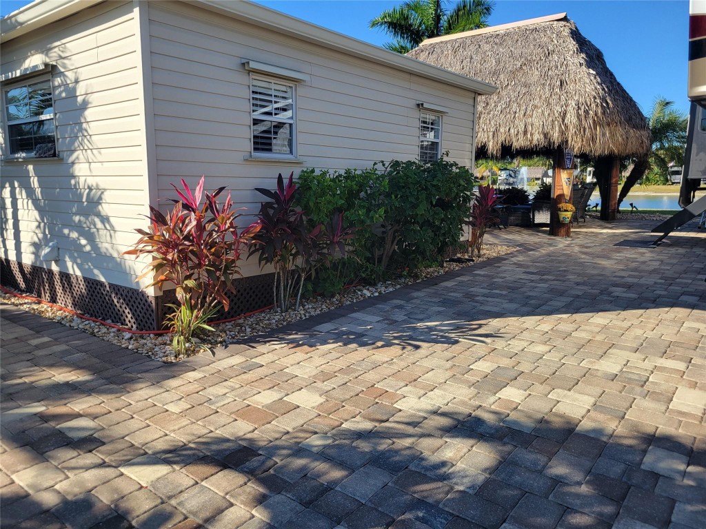 Silver Palms Rv Resort - Land