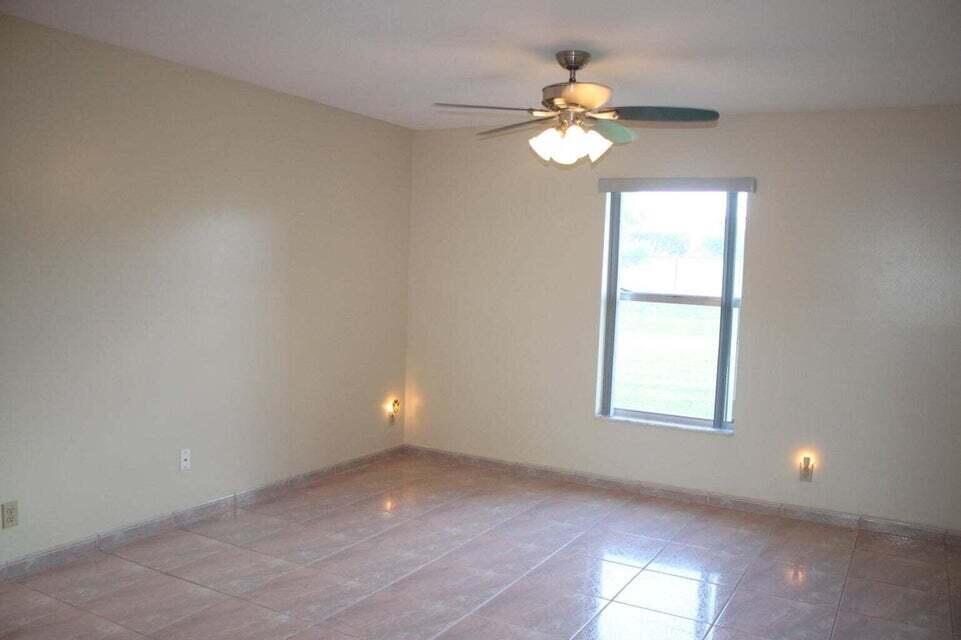 LA MANCHA - Residential Lease