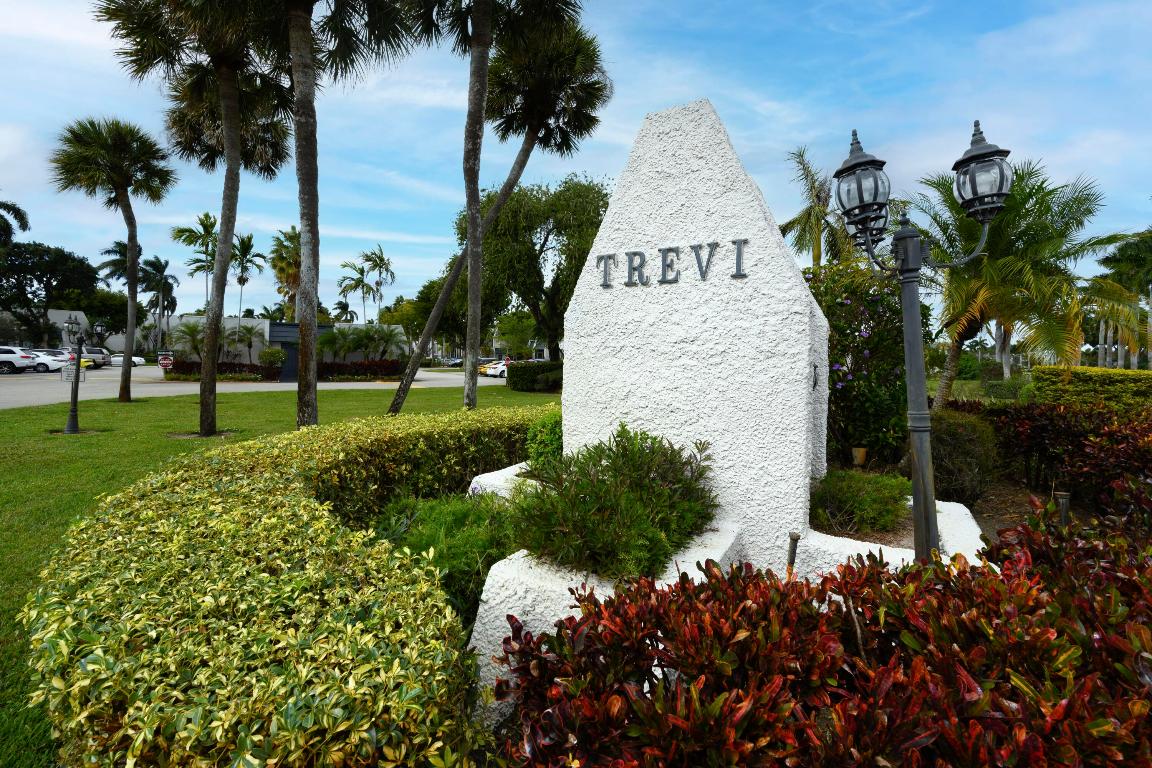 FOUNTAINS OF PALM BEACH CONDO 2 - Residential