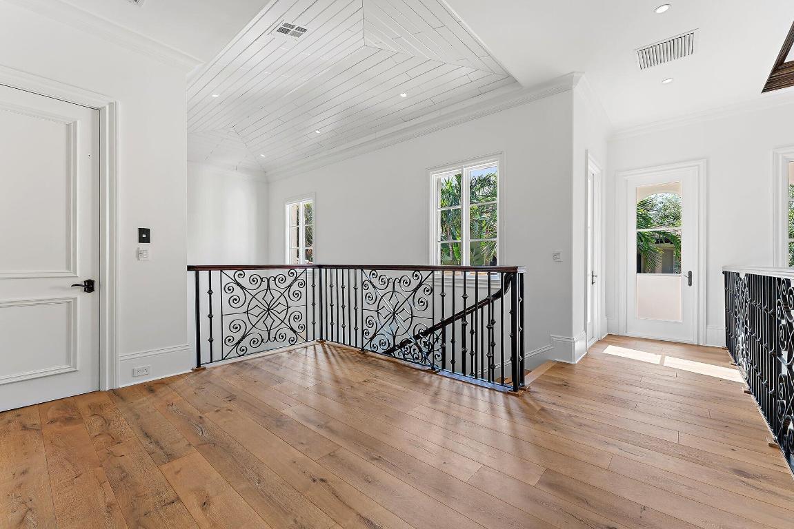 OLD PALM - Residential