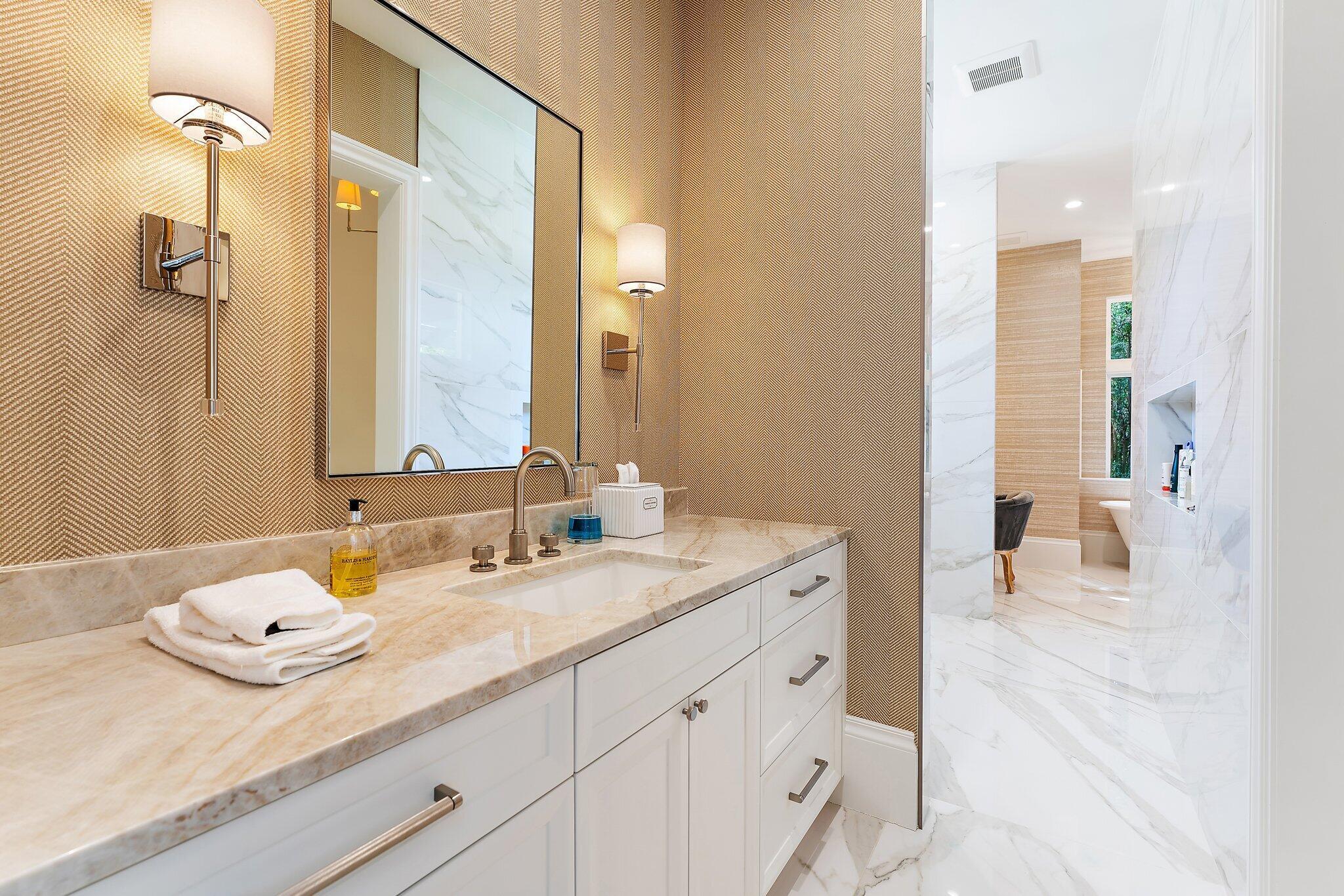 OLD PALM - Residential