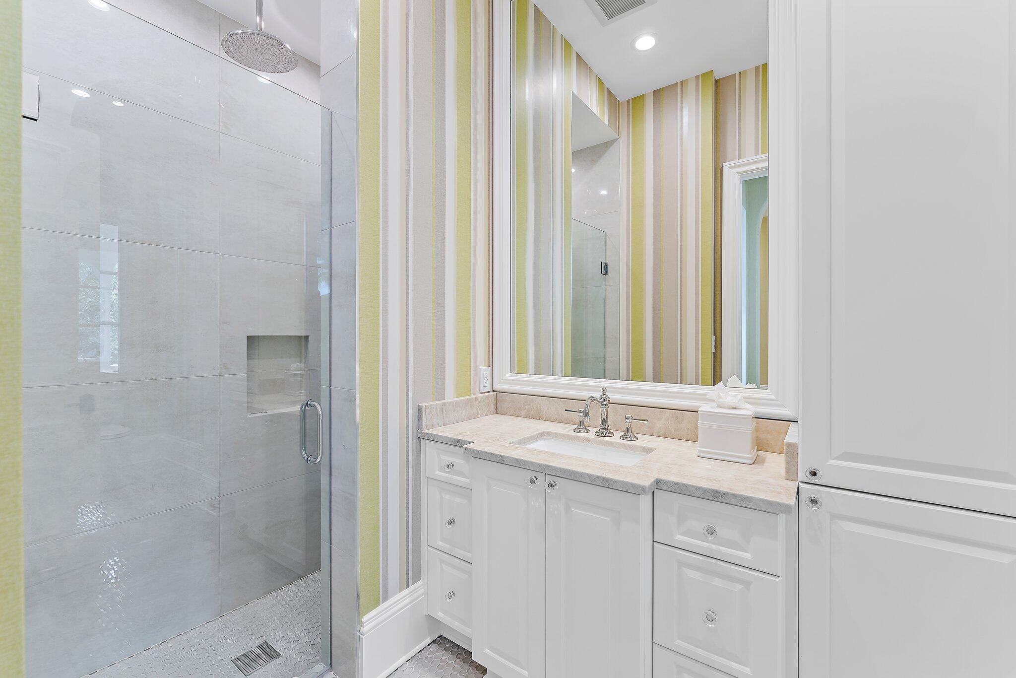 OLD PALM - Residential