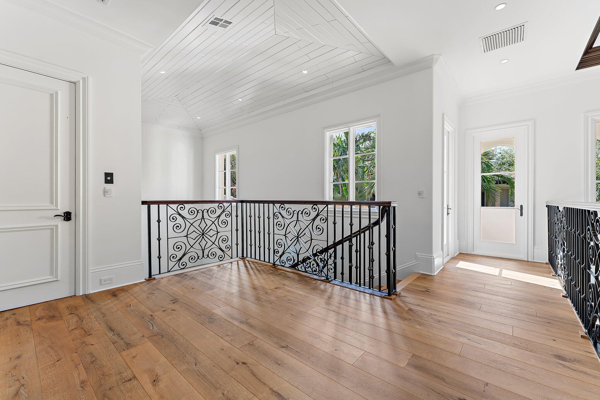 OLD PALM - Residential