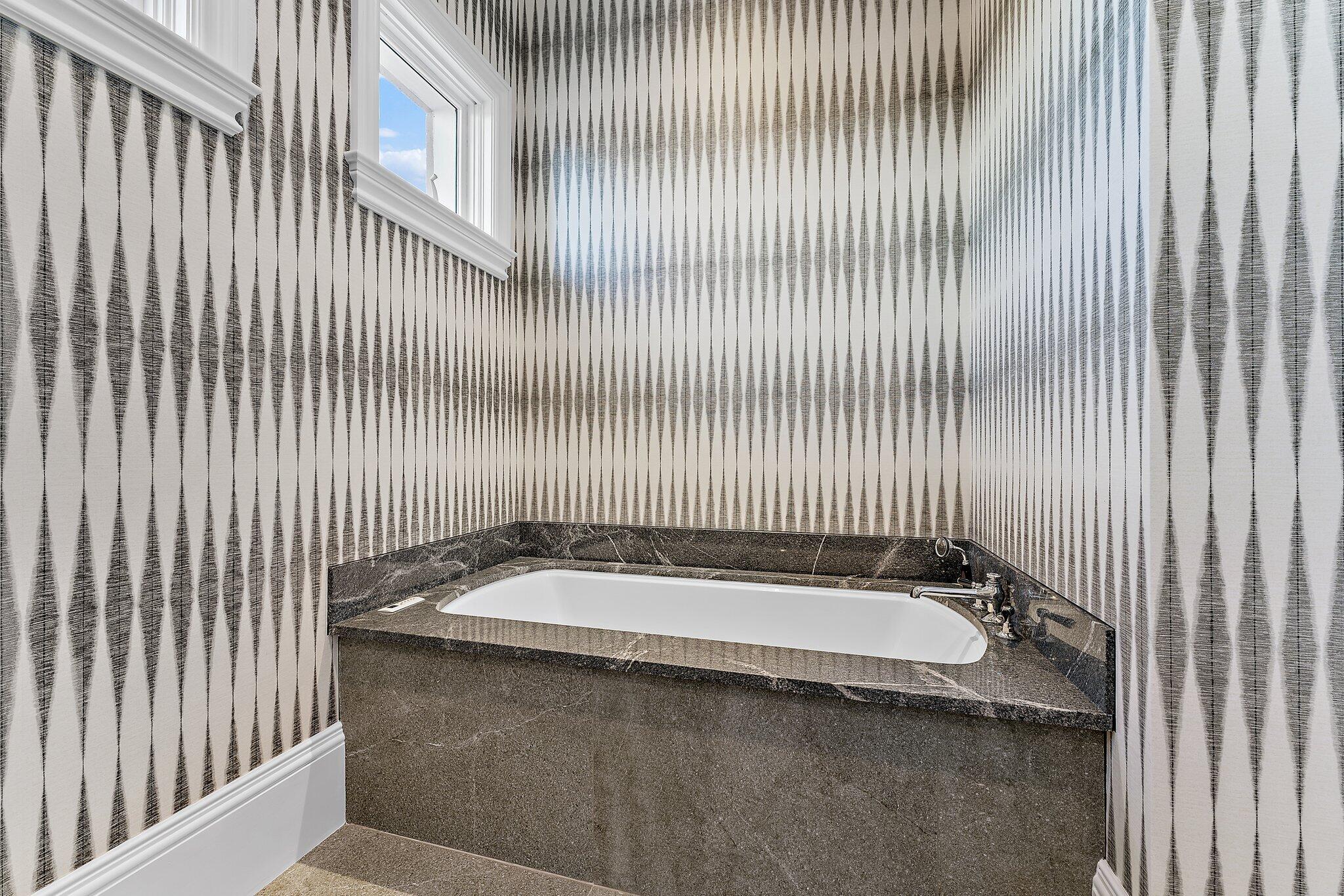 OLD PALM - Residential