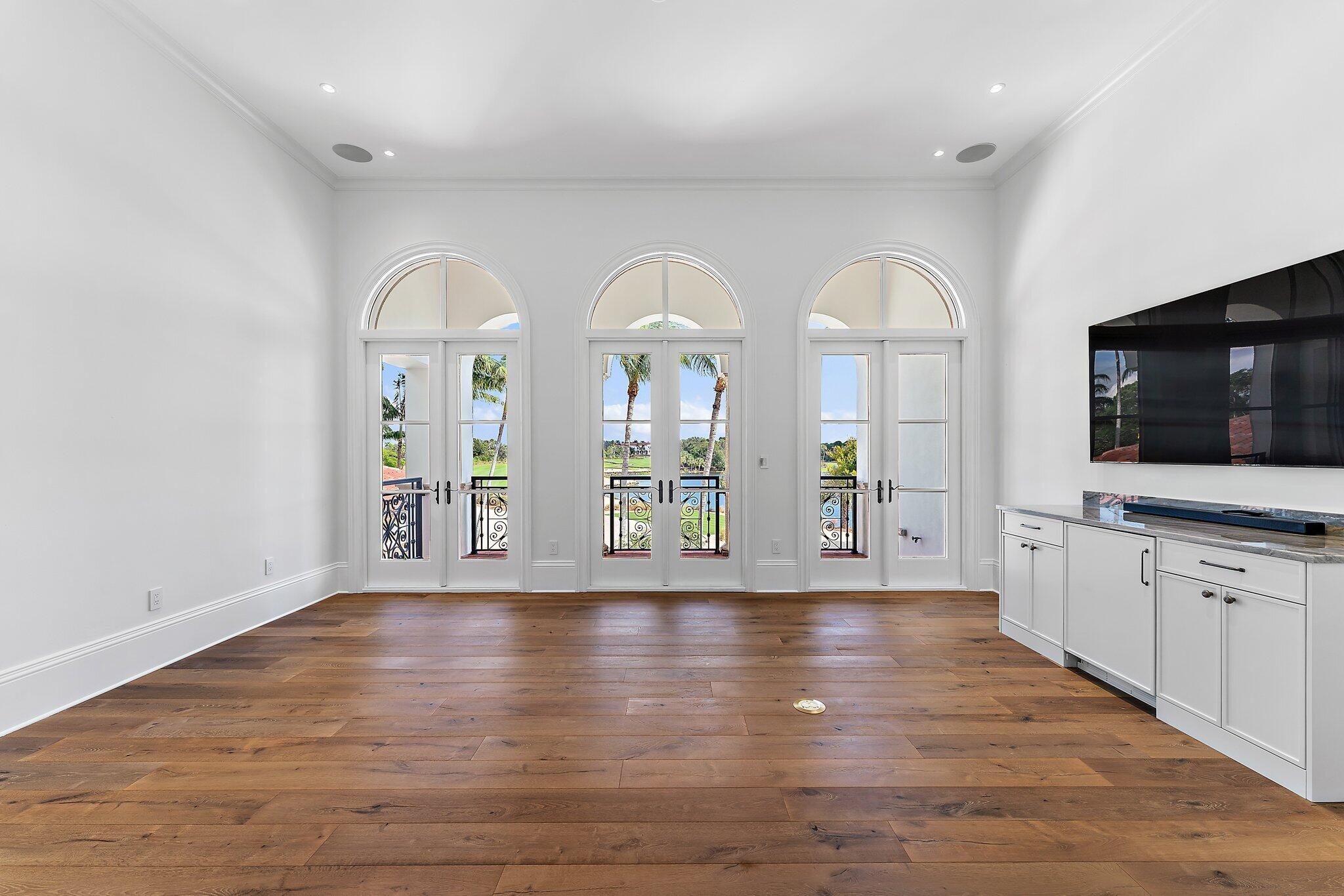 OLD PALM - Residential