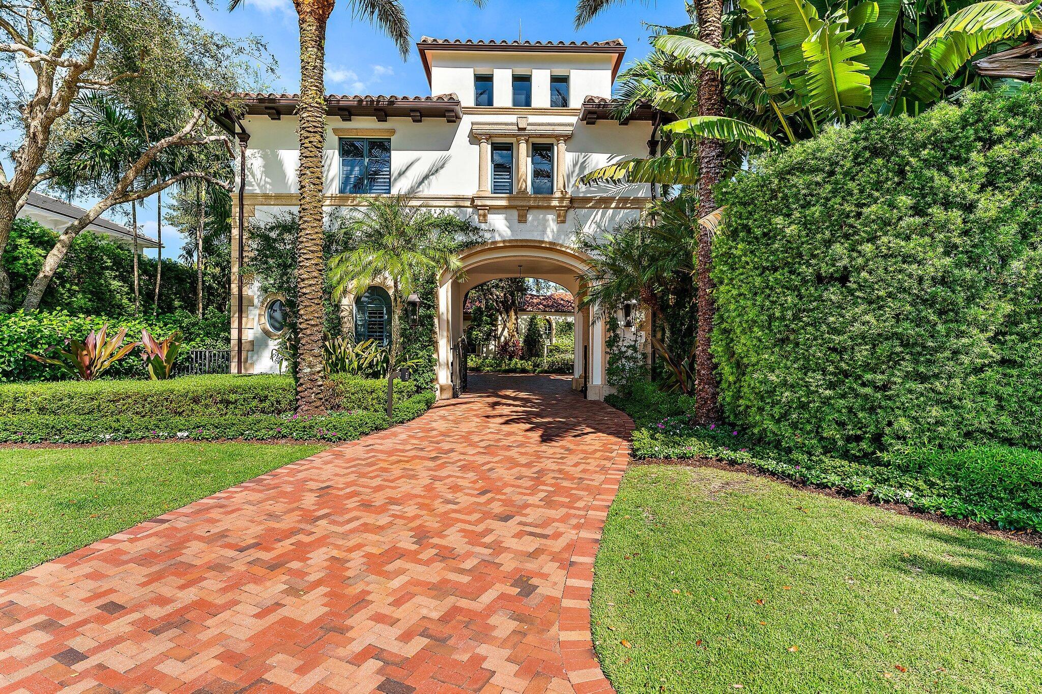 OLD PALM - Residential