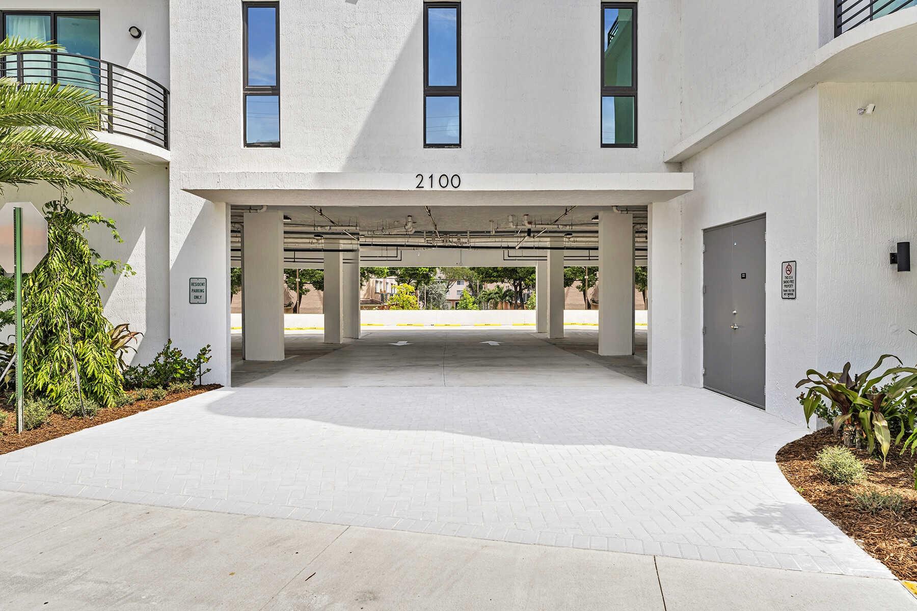 Everglade Land Sales Co F - Residential Lease