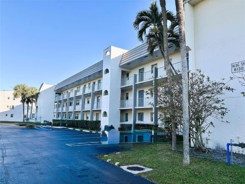 8130 Sunrise Lakes 308 Sunrise FL 33322