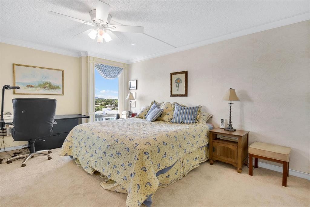 YACHT & RACQUET CLUB OF BOCA RATON CONDO - Residential