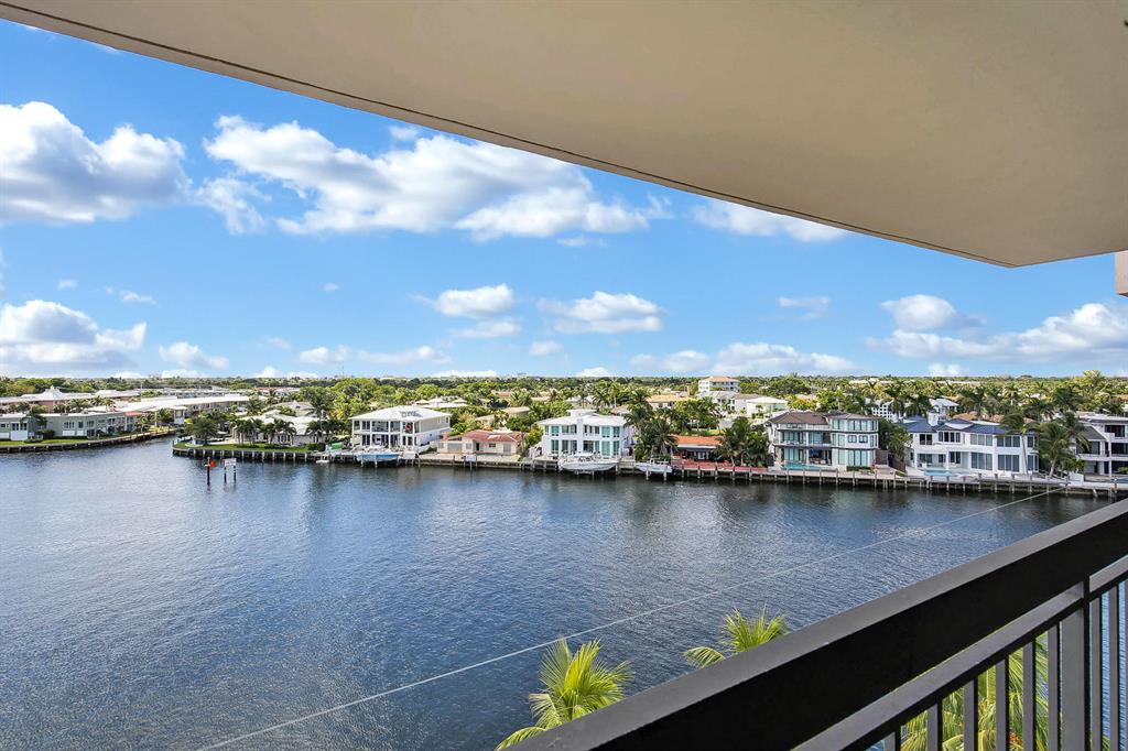 YACHT & RACQUET CLUB OF BOCA RATON CONDO - Residential