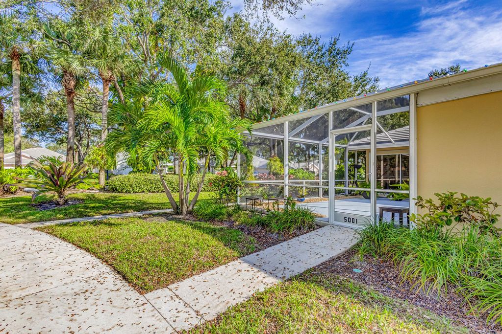 Photo of 5001 Lake Catherine Drive, Palm Beach Gardens, FL 33403 (MLS # R10941363)
