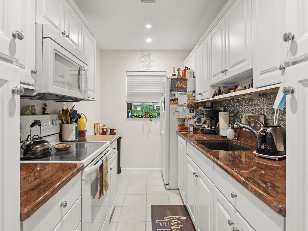 SAVANNAH'S CONDOMINIUM SECTION 1 PHASE 1-H - Residential