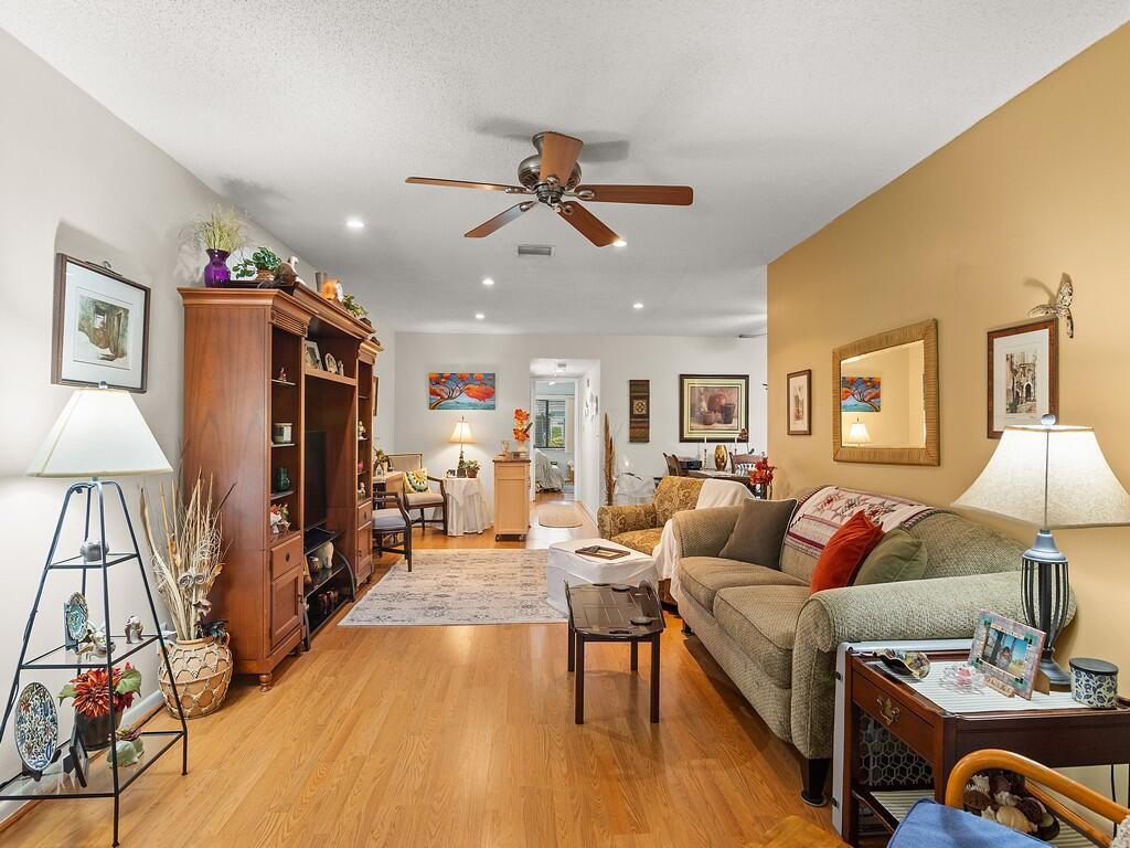 SAVANNAH'S CONDOMINIUM SECTION 1 PHASE 1-H - Residential