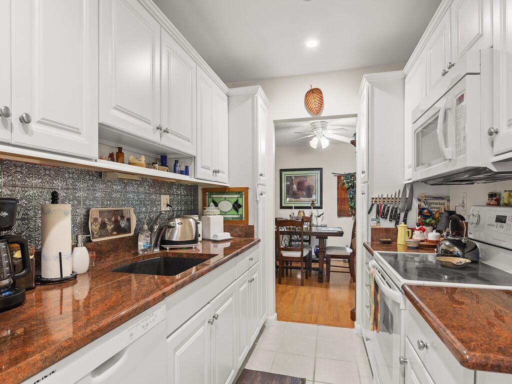 SAVANNAH'S CONDOMINIUM SECTION 1 PHASE 1-H - Residential