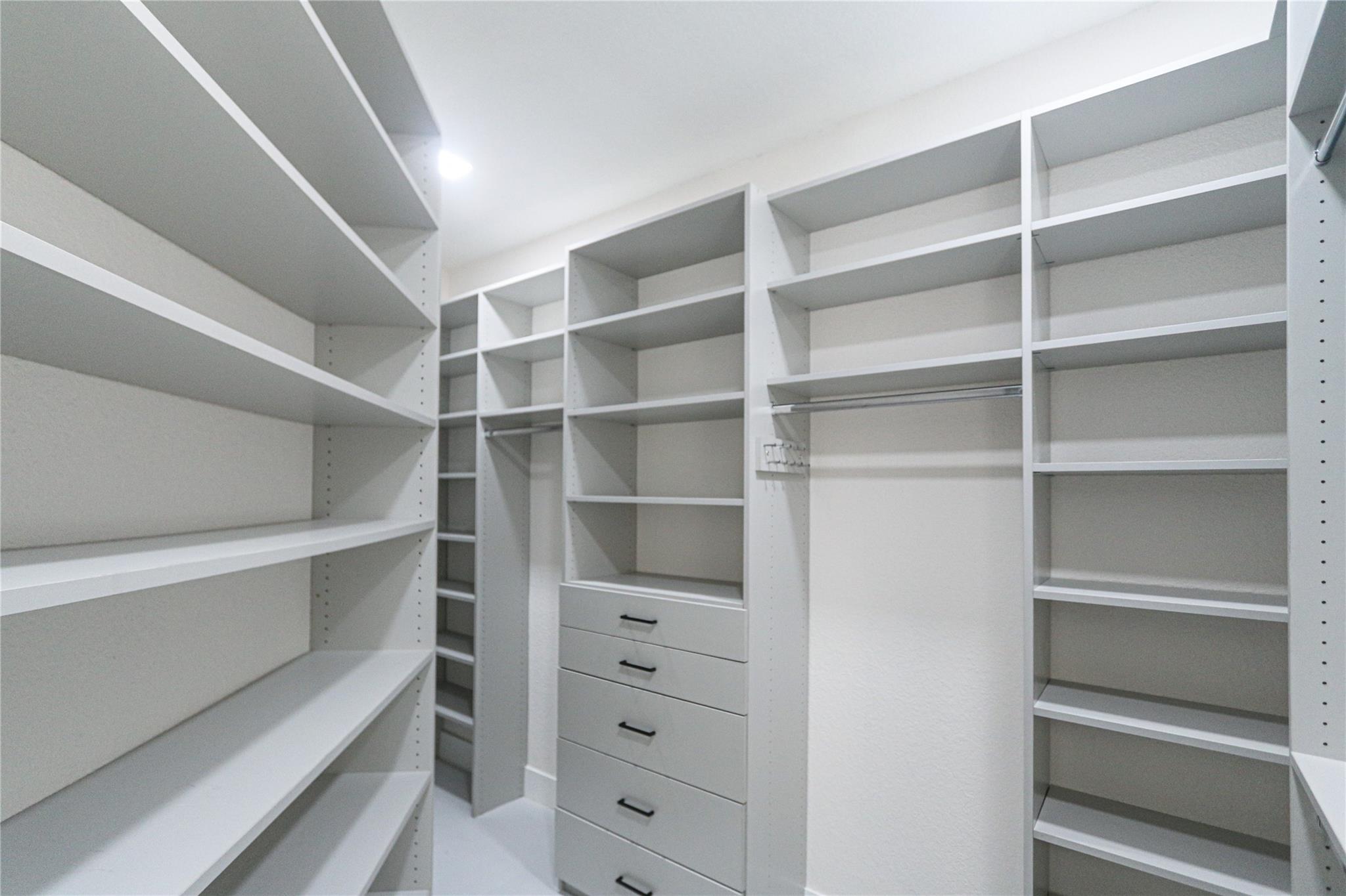 Whispering Woods 118-25 B - Residential