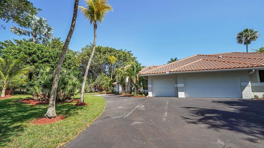 Whispering Woods 118-25 B - Residential