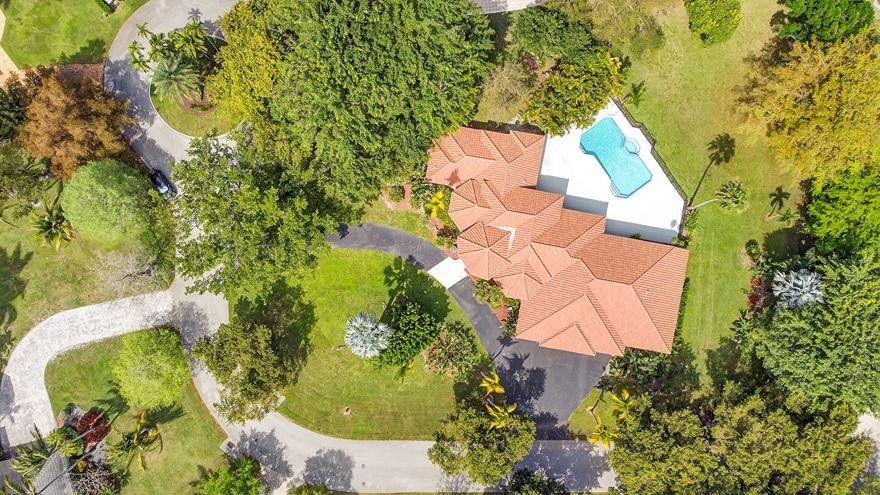 Whispering Woods 118-25 B - Residential