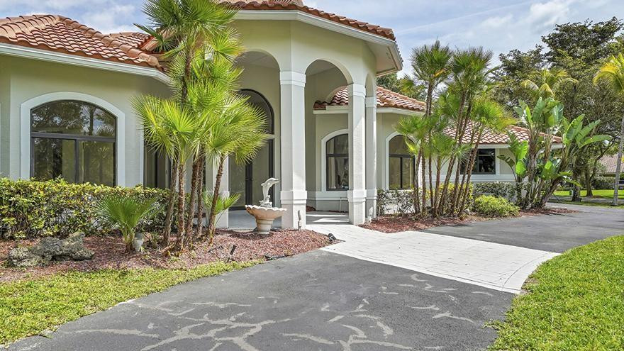 Whispering Woods 118-25 B - Residential