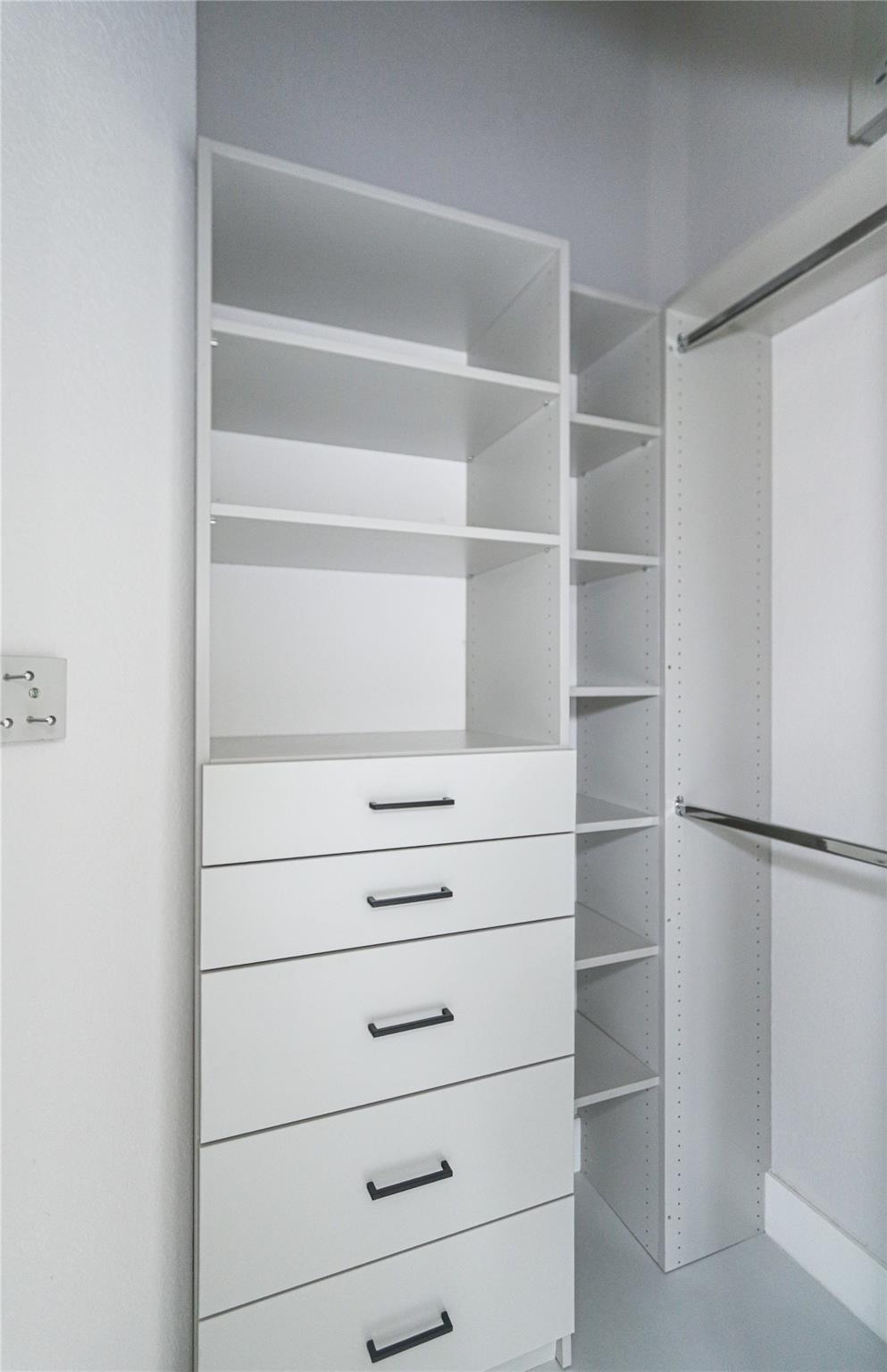 Whispering Woods 118-25 B - Residential