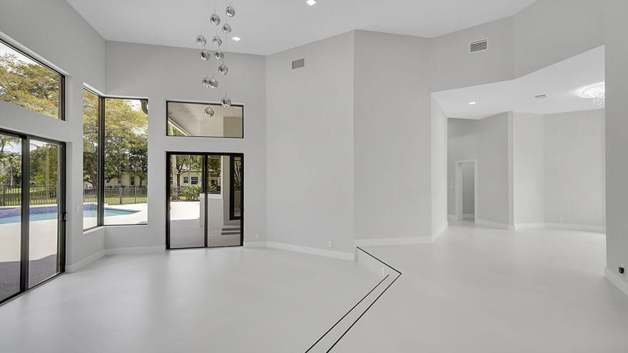 Whispering Woods 118-25 B - Residential