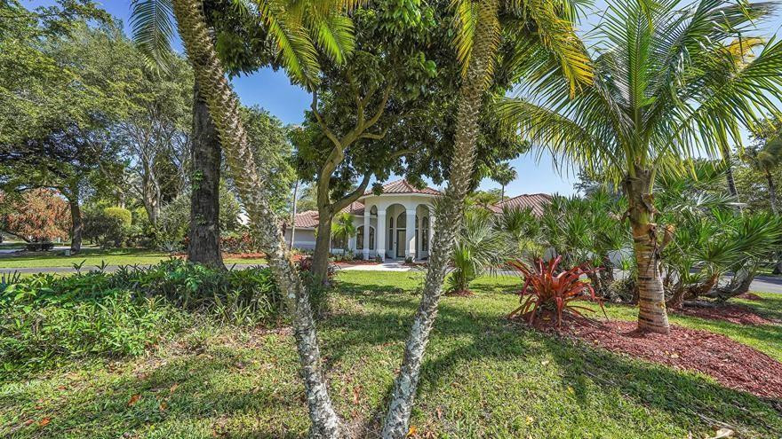 Whispering Woods 118-25 B - Residential