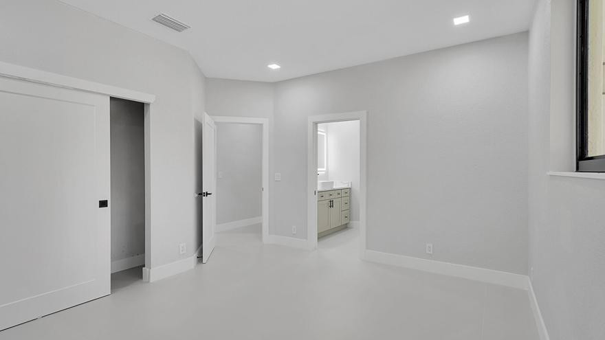 Whispering Woods 118-25 B - Residential