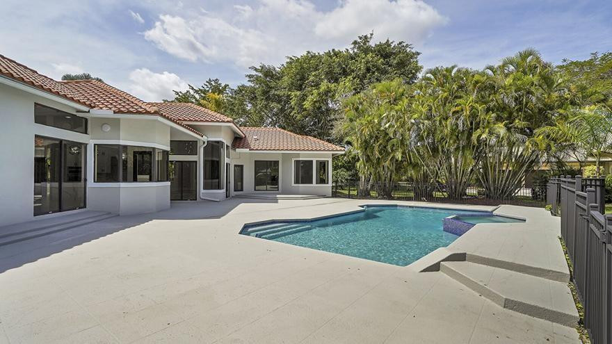 Whispering Woods 118-25 B - Residential