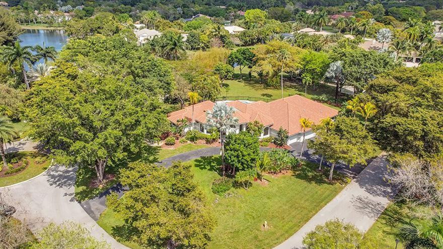 Whispering Woods 118-25 B - Residential