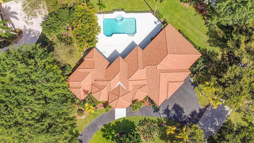 Whispering Woods 118-25 B - Residential