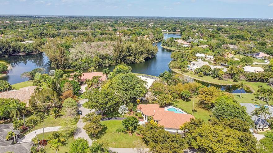 Whispering Woods 118-25 B - Residential